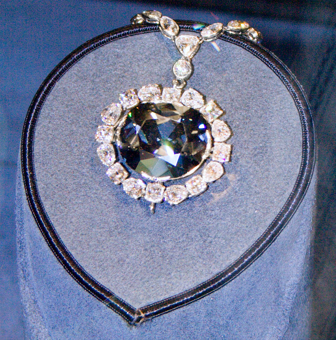 How Much Is The Hope Diamond Worth? Unveiling The Mysteries
